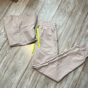 Figs XS scrubs in color slate